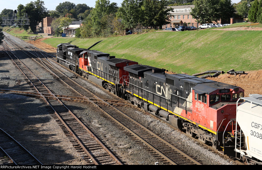 NS 4011 leads train 351 across Boylan Junction